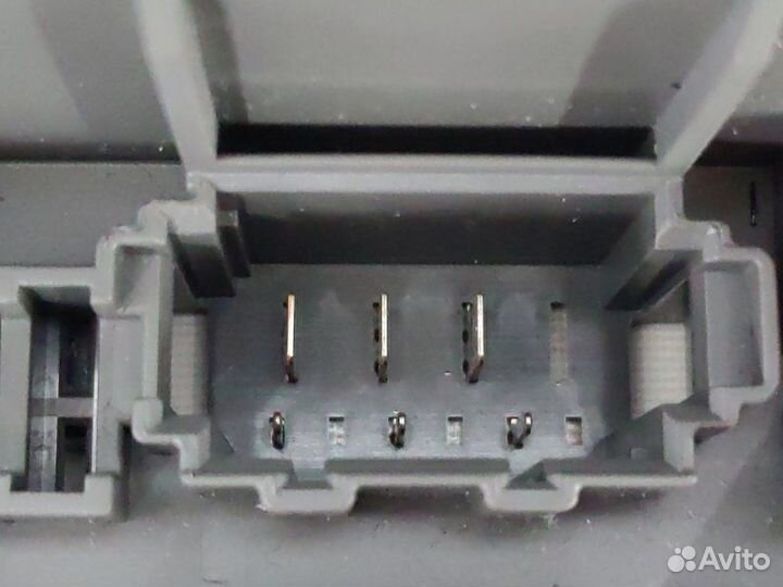 Блок предохранителей передний Bmw X5 E70 N62B48