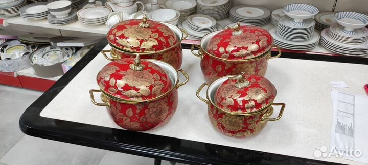 Кастрюля эмалированная