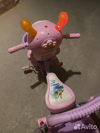 Детский трехколесный велосипед