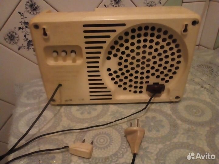 Радиоприёмник 3-программный Электроника-203