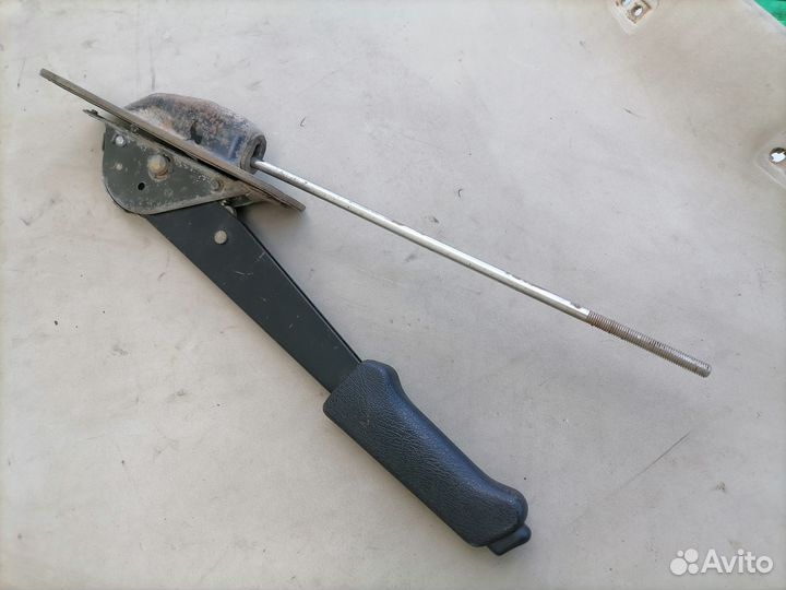 Рычаг ручного тормоза (ручника) Renault 19 1992-02