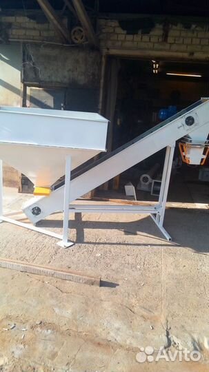 Дозатор весовой для фасовки пеллет, зерна, кормов