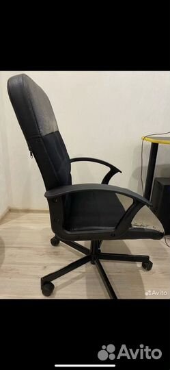 Компьютерный стул