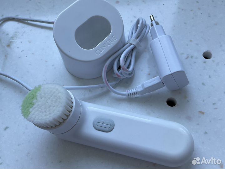 Электро щетка clinique