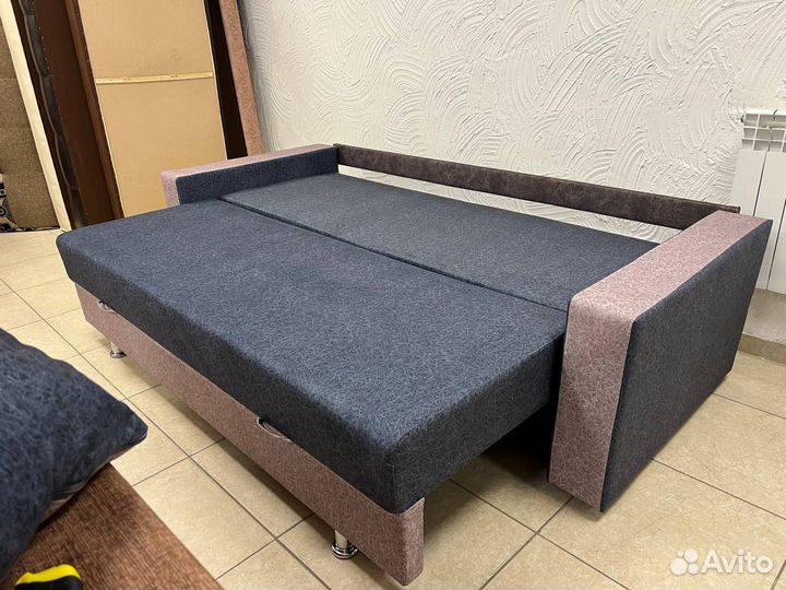 Диван