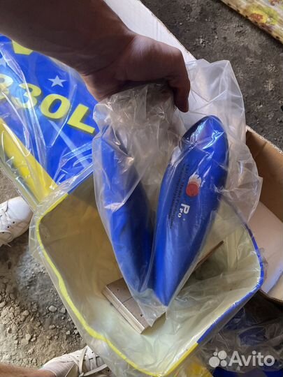 Радиоуправляемый самолет extra 330L