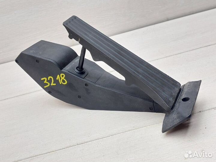 Педаль газа Bmw 3 - Series E 90 N52 B30 A 2006