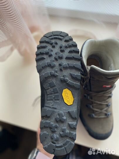 Треккинговые ботинки женские 39 Trezeta