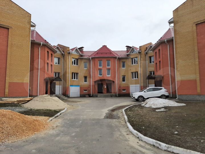 4-к. квартира, 235 м², 2/3 эт.