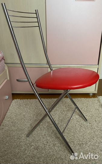 Стулья для кухни новые