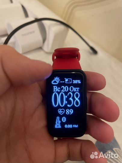 Часы huawei band 8+зарядник