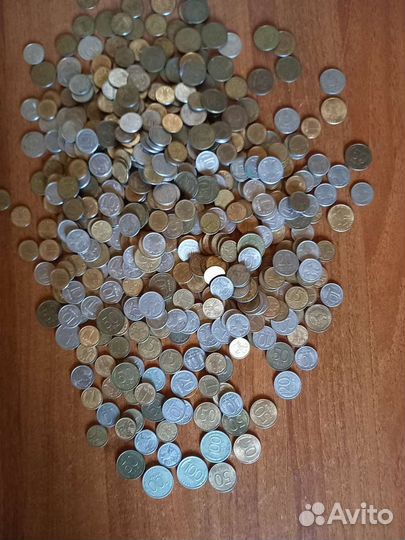 Продам монеты 1993 -92 г