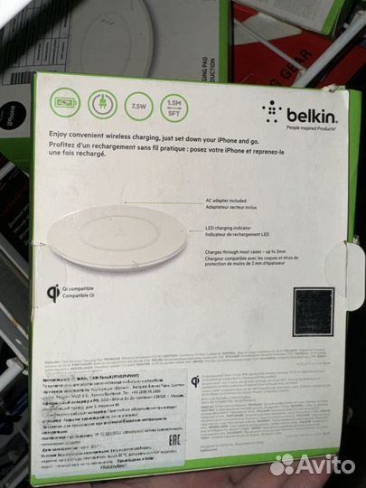 Беспроводное зарядное устройство Belkin