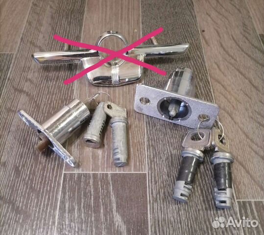 Личинка замка