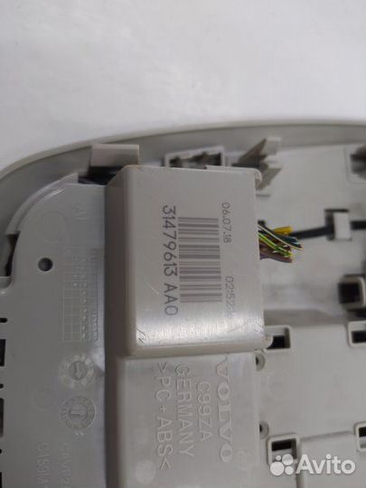 Б/У Б/У Фонарь салона (плафон) 31479613 volvo