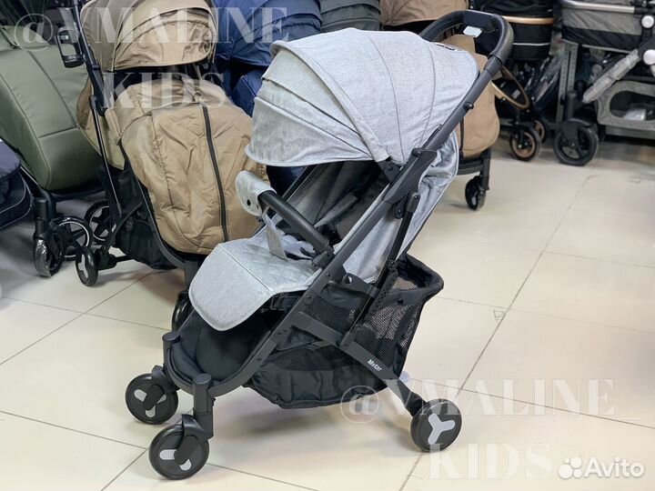Новая легкая прогулочная коляска