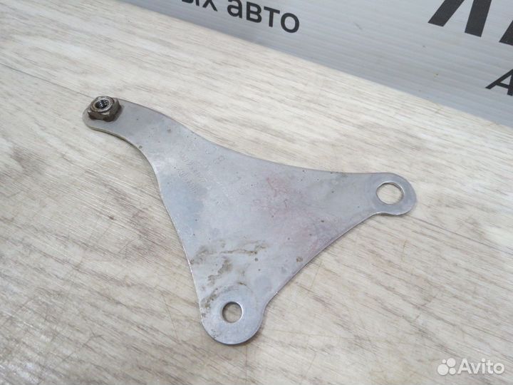 Крепление Porsche Macan