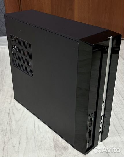 Мини пк 4 ядра/4GB/SSD