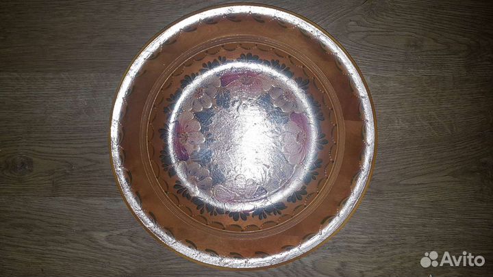 Декоративное блюдо из дерева на стену