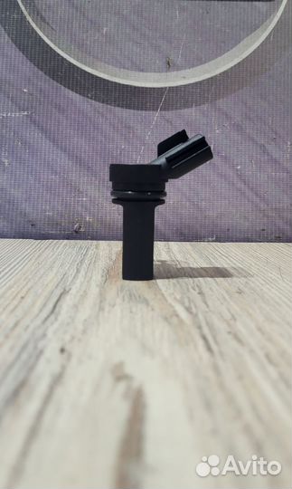 Датчик коленвала Nissan almera N16