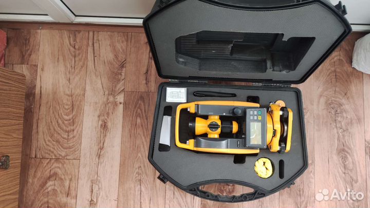 Теодолит CST/Berger DGT10