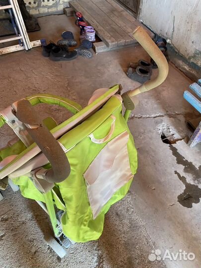 Прогулочная коляска трость