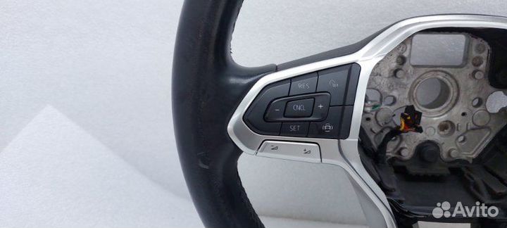 Б/У Руль Состояние хорошее, оригинал. Потёртости