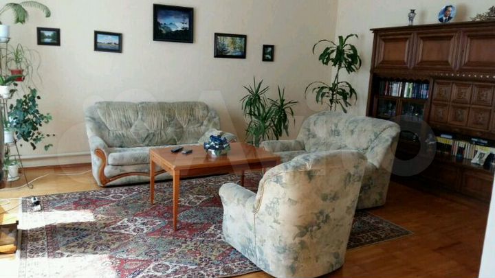 Дом 350 м² на участке 28 сот.