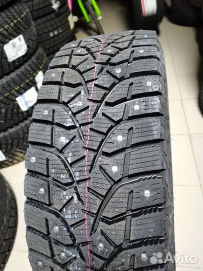 Bridgestone Blizzak Spike-02 225/55 R18 98T