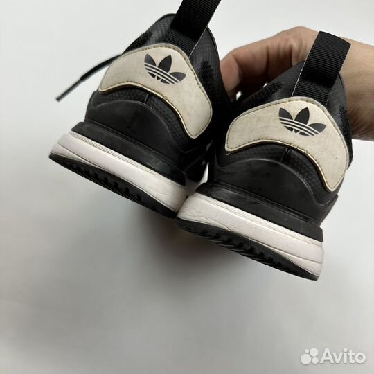 Adidas originals ZX 700 кроссовки