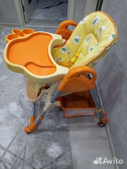 Стульчик для кормления