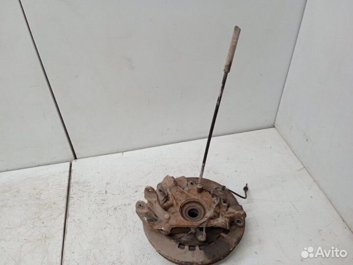 Кулак поворотный задний правый Volkswagen Touareg