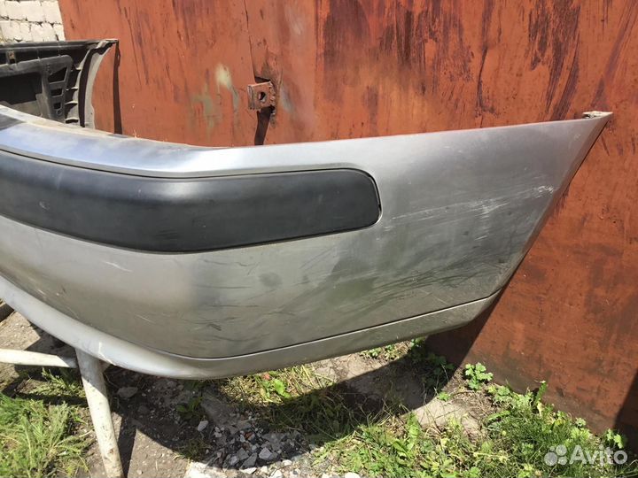 Задний бампер митсубиси каризма