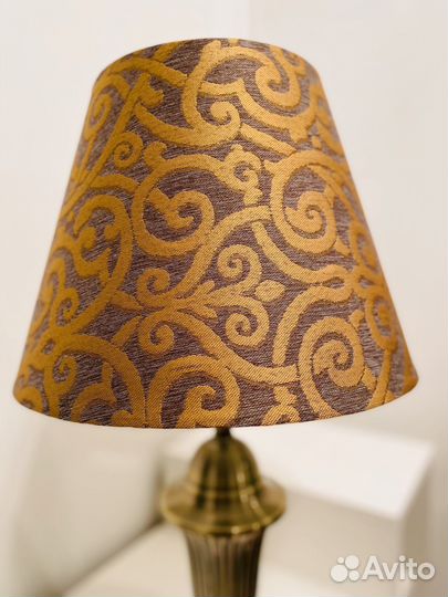 Торшер с абажуром