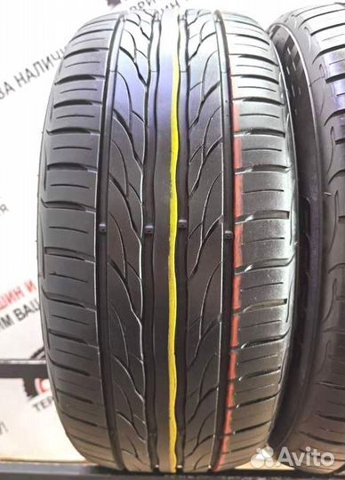 Kumho Ecsta PS31 215/50 R17 95W