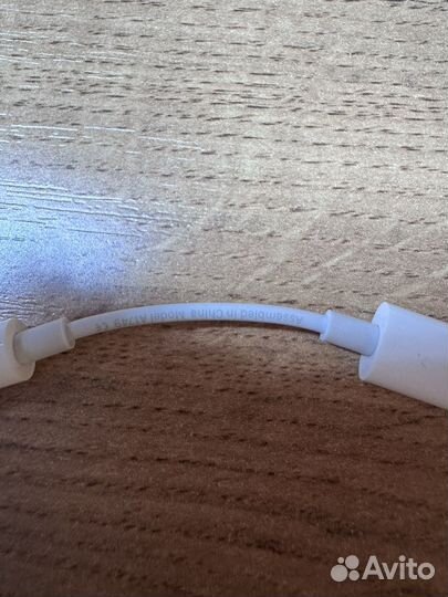 Переходник Apple Lightning - 3.5mm для наушников