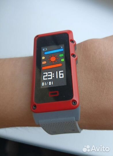 Смарт-Бpаслет Digma force A8