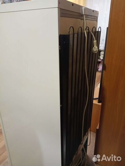 Холодильник Indesit