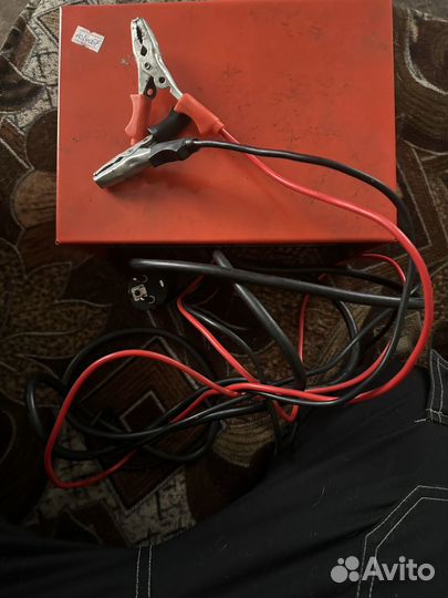 Зарядное устройство