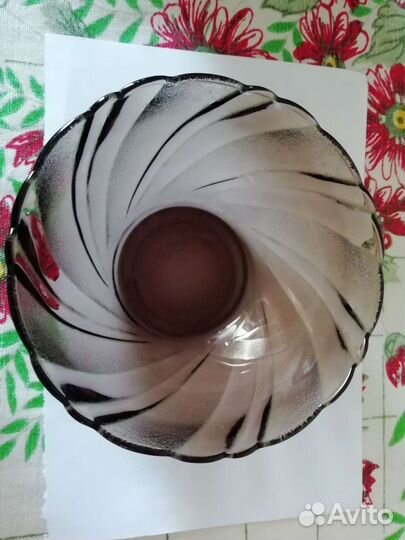 Стаканы, блюдо,салатник