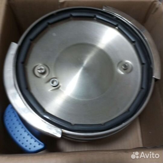 Кастрюля скороварка на 6 л. Б/у