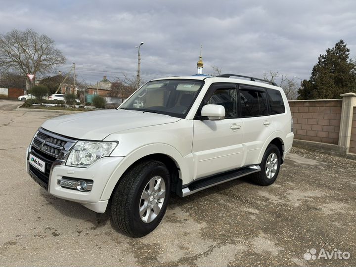 Mitsubishi Pajero 3.2 AT, 2014, 288 000 км