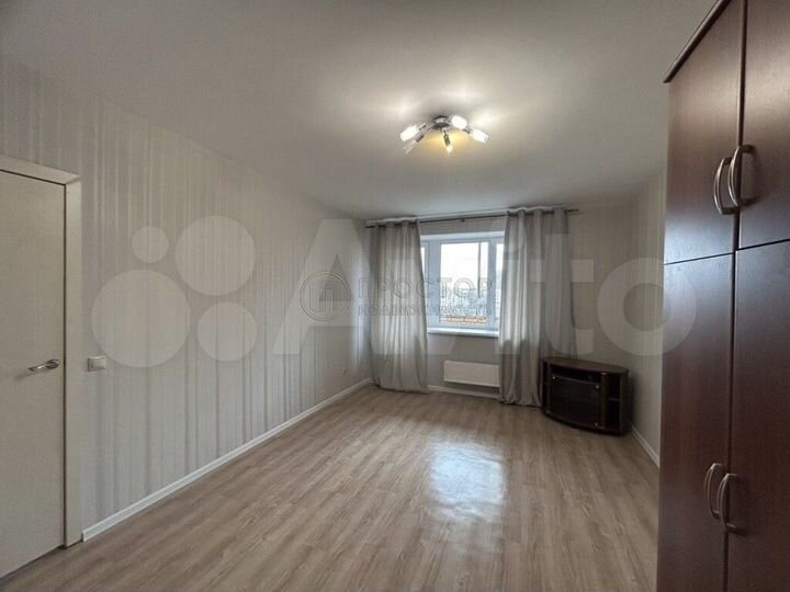 2-к. квартира, 57 м², 9/9 эт.