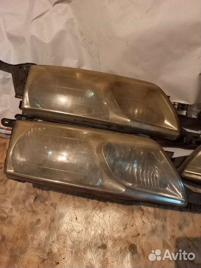 Фары toyota estima TCR 20