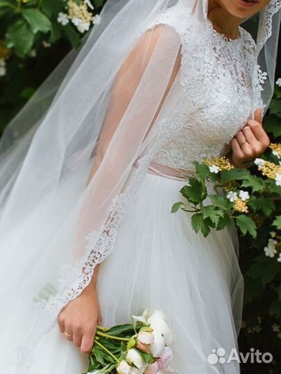 Свадебное платье