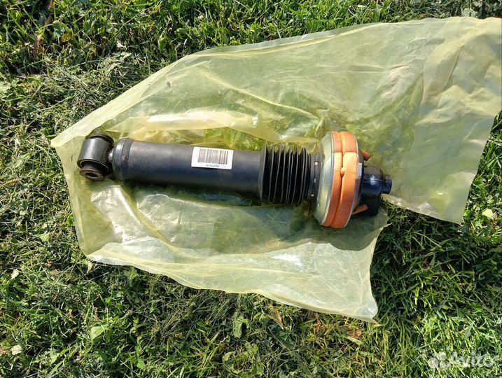 Стойка амортизатора передняя правая citroen c5x7