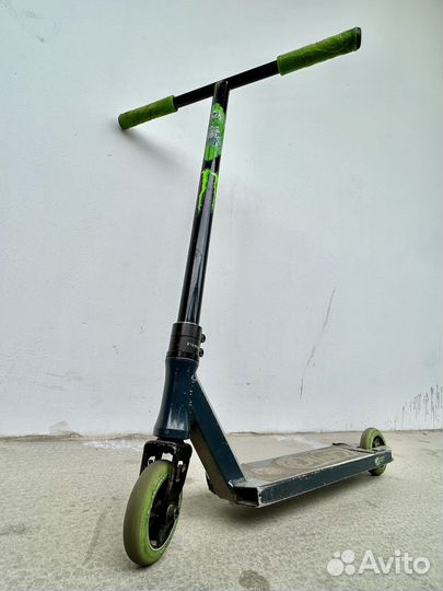 Самокат трюковой Phoenix