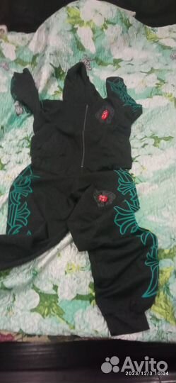 Спортивный костюм женский