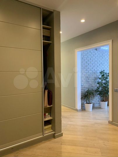 4-к. квартира, 99,4 м², 11/11 эт.