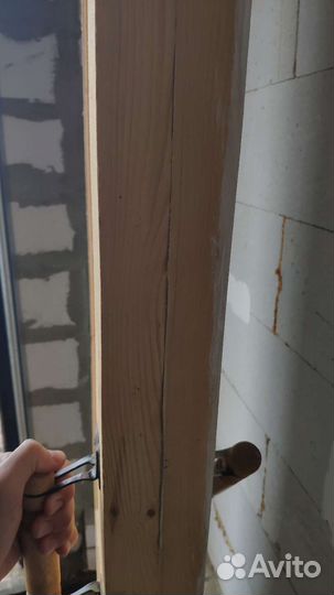 Дверь деревянная